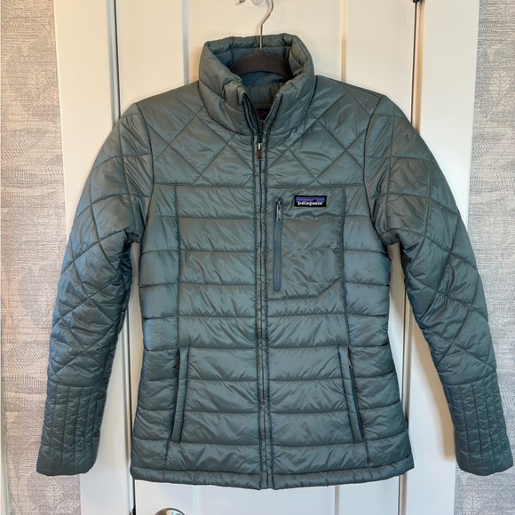 Patagonia Radalie Jacket Women XS Green Insulated Lightweight Quilted Puffer EUC